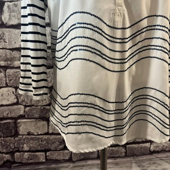 Chico's V-Neck 3/4 Sleeve Striped Blouse Size Large - Picture 3 of 11